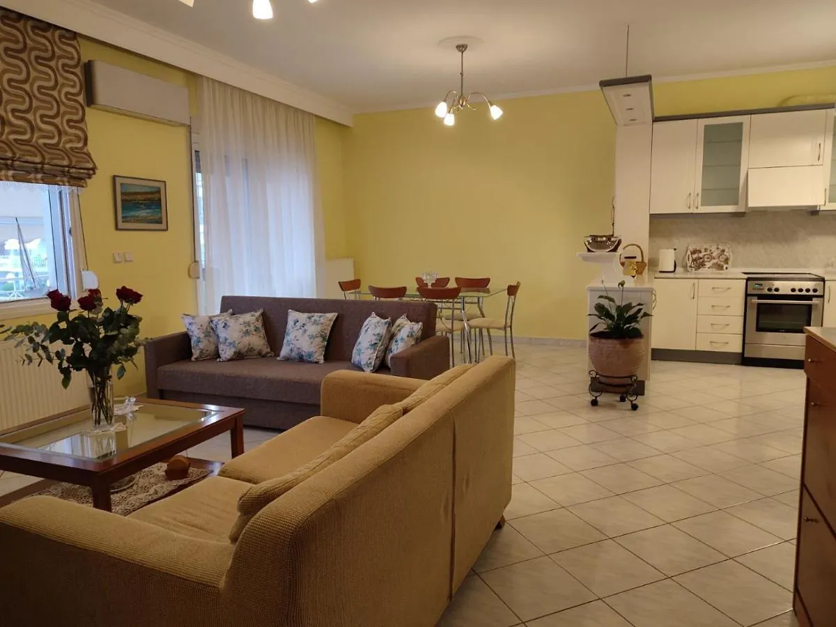 Blue Dolphins Apartment Nea Moudania