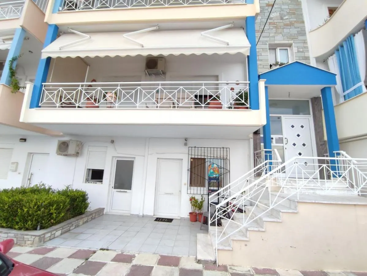 Blue Dolphins Apartment Nea Moudania Greece