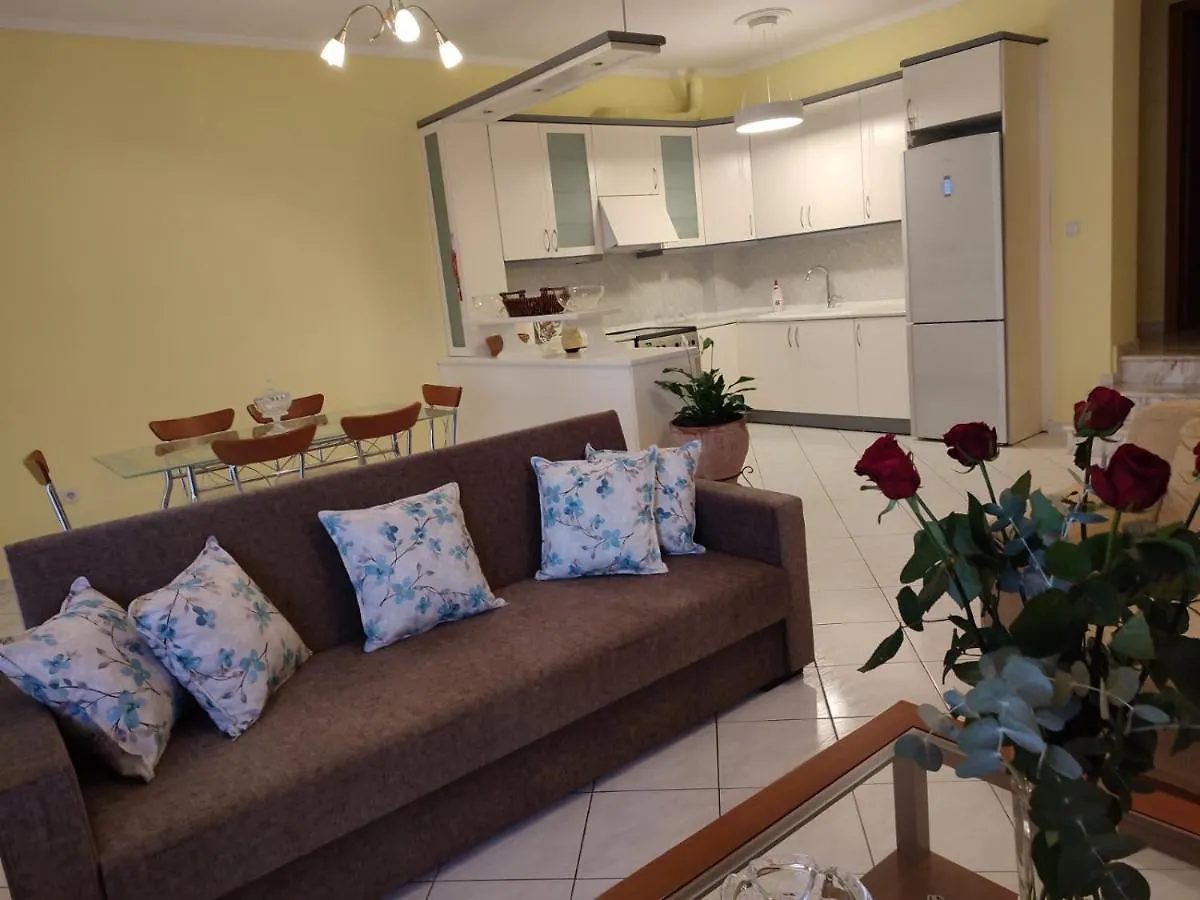 Blue Dolphins Apartment نيا موذانيا
